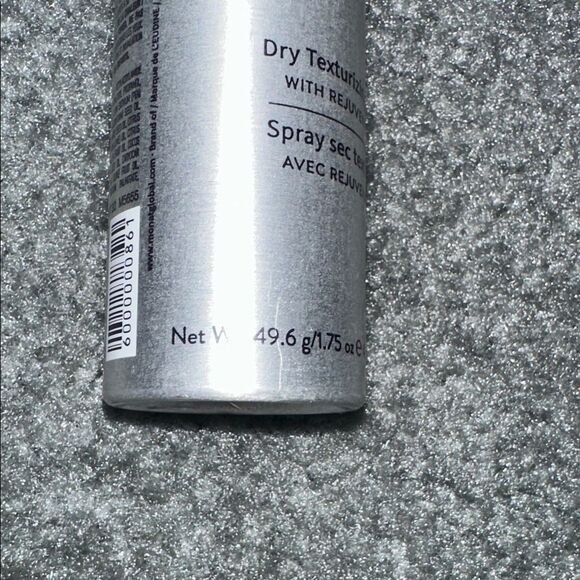 Monat Studio One Dry Texturizing Spray - Picture 2 of 5